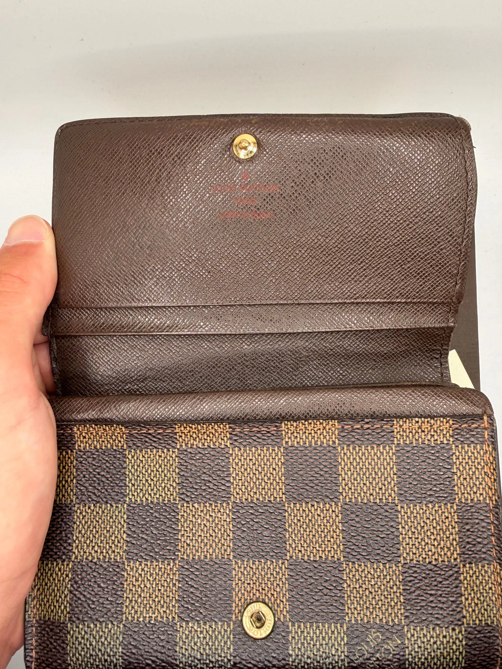 Le Portefeuille Louis Vuitton Trésor - Toile Damier Ébène STYL