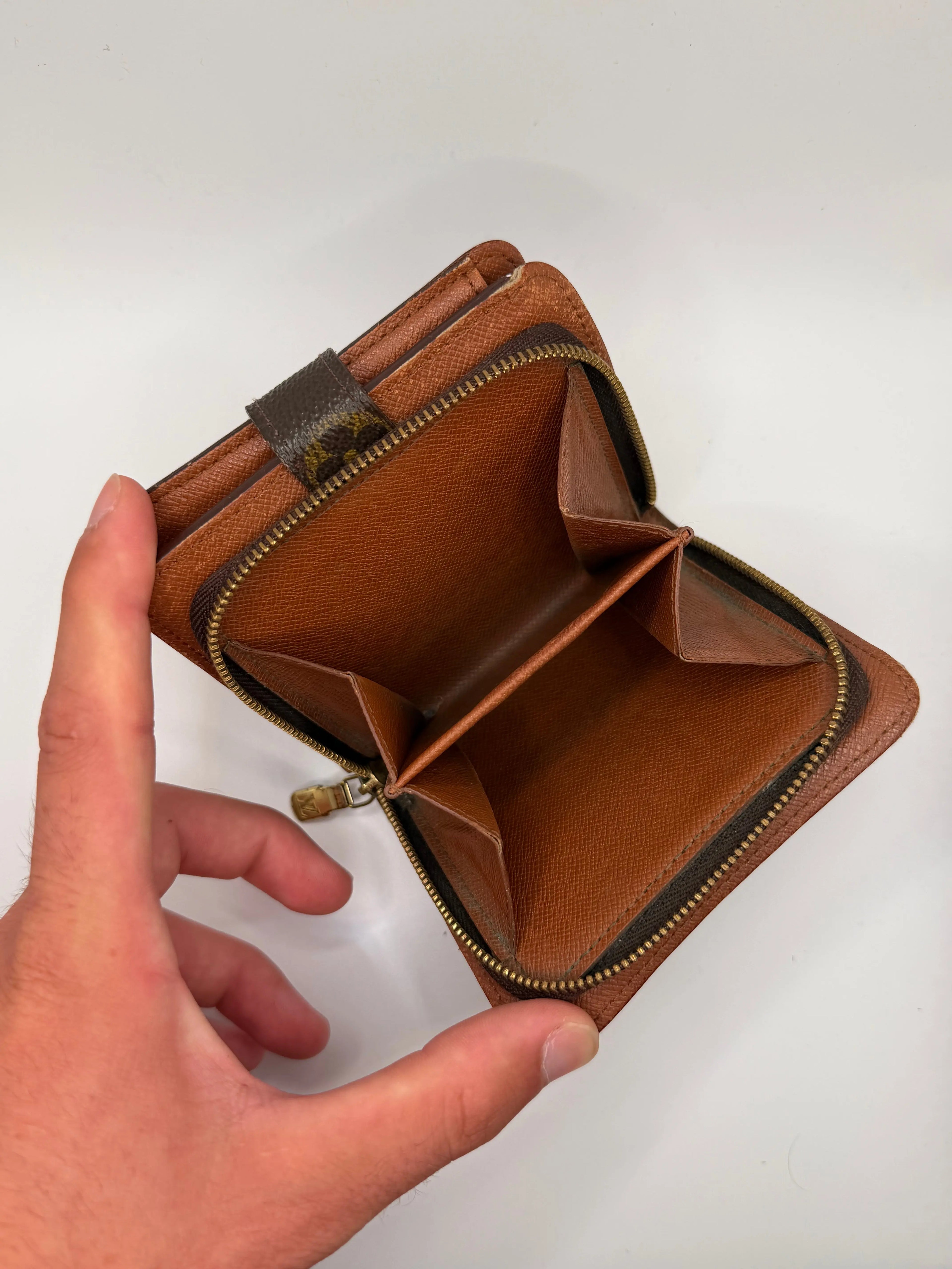 Le Portefeuille Louis Vuitton Compact Zip - Toile Monogram STYL