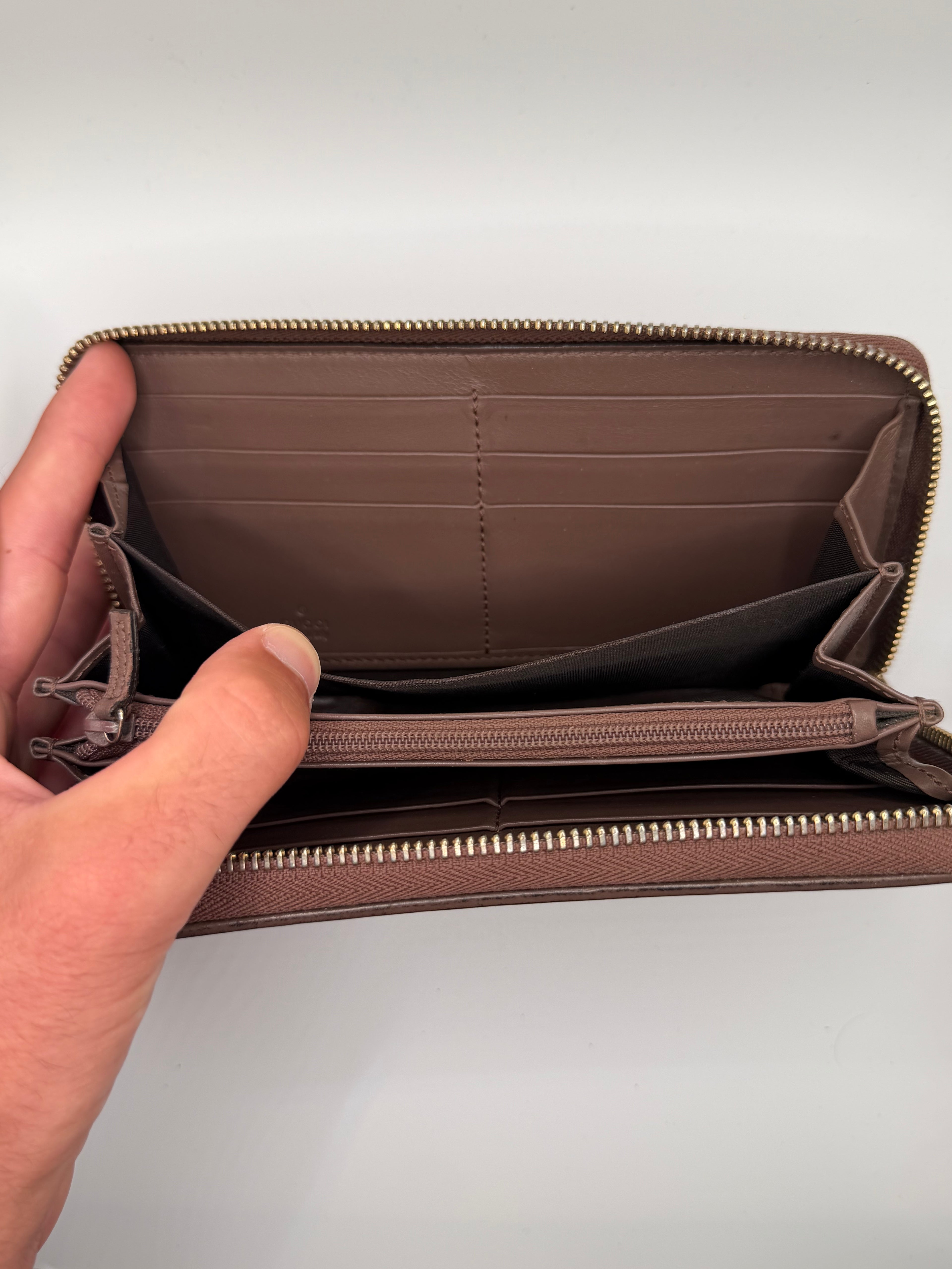 Le Portefeuille Gucci Britt Zip Around - Toile GG STYL