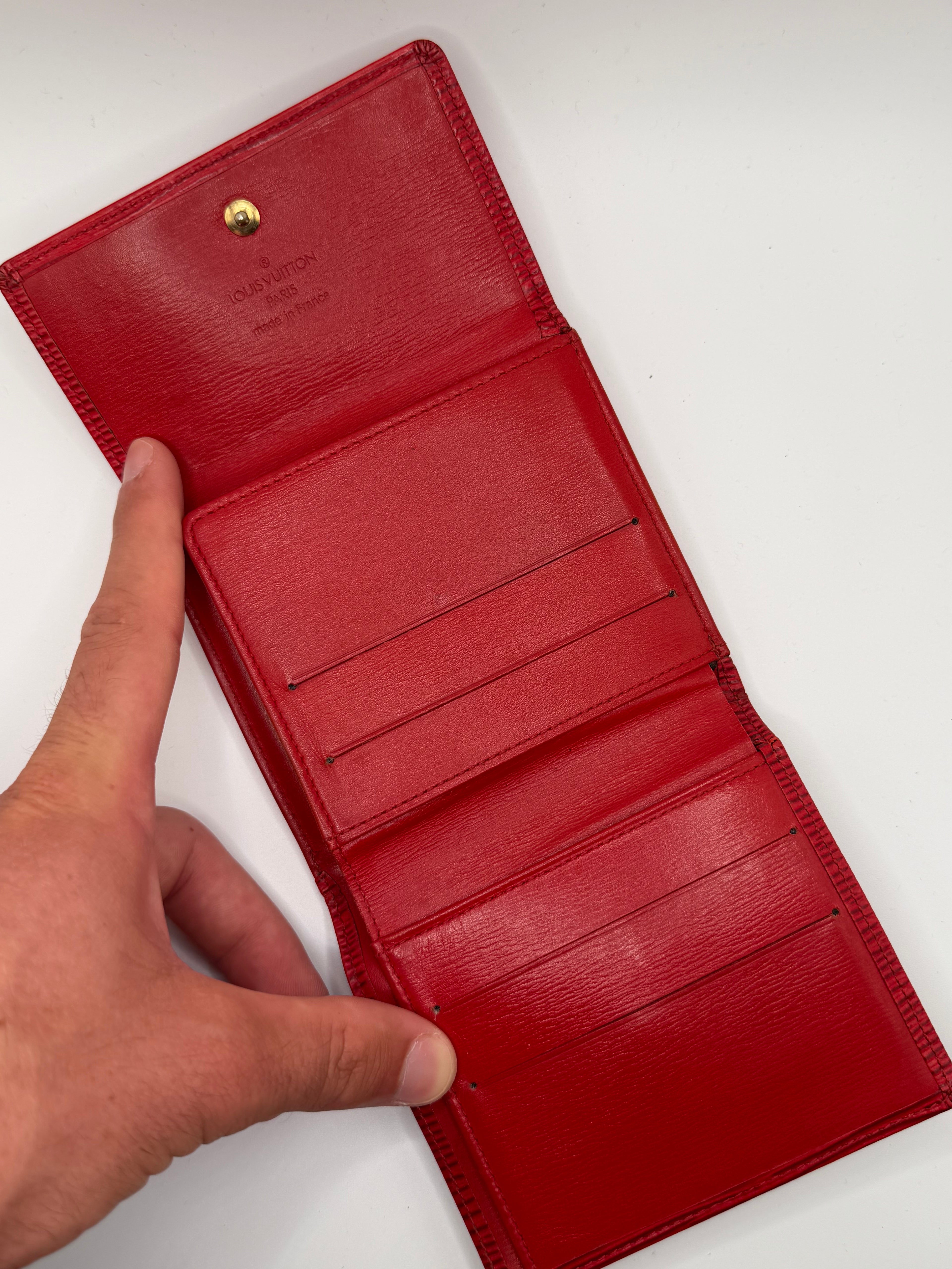 Le Portefeuille Louis Vuitton Élise - Cuir Épi Rouge STYL