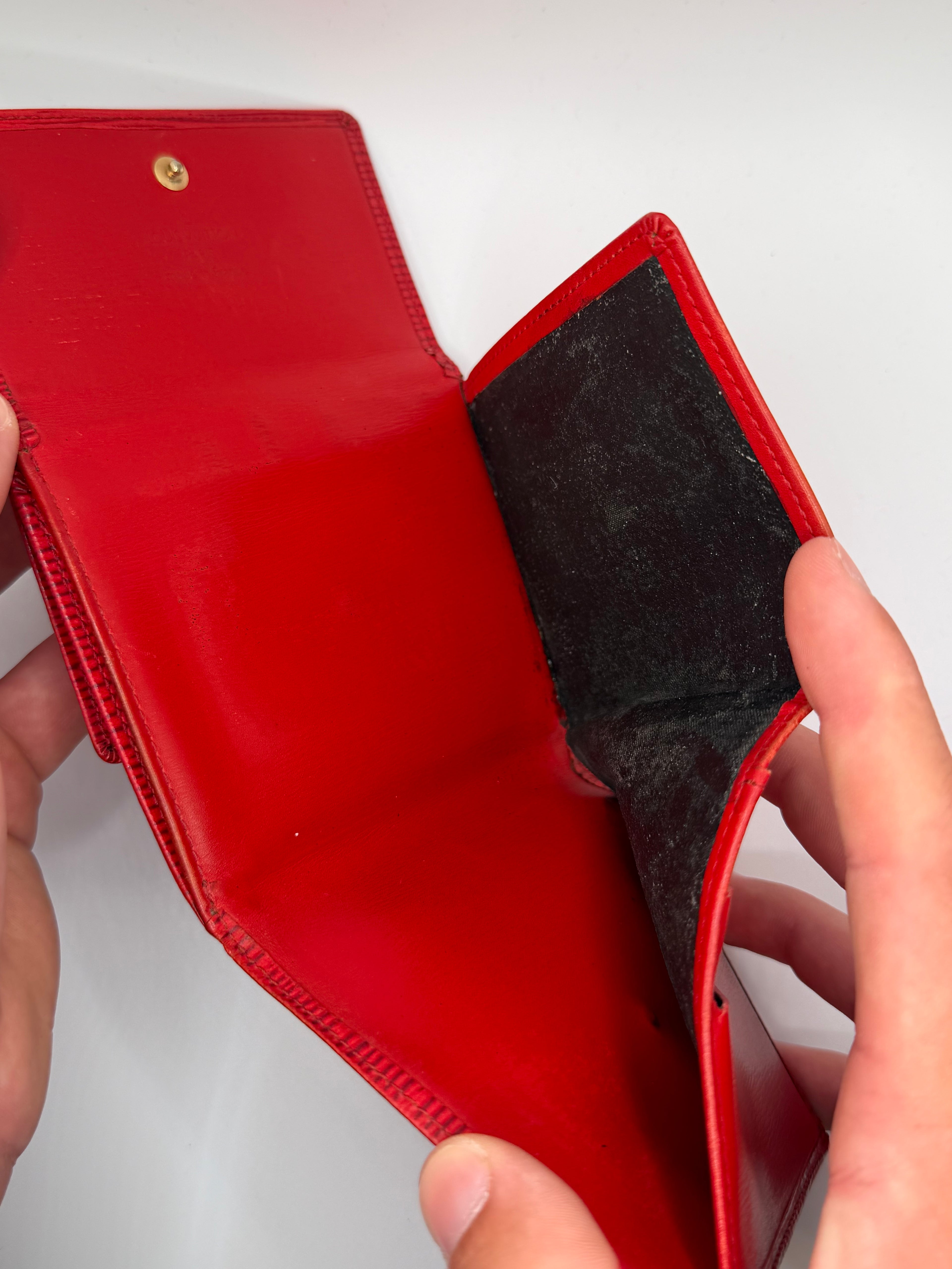 Le Portefeuille Louis Vuitton Élise - Cuir Épi Rouge STYL