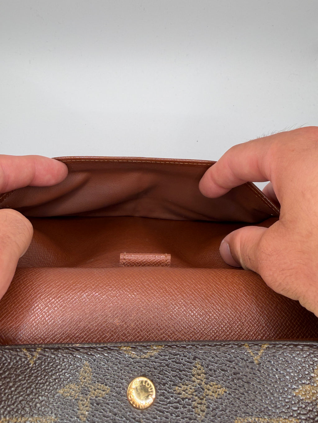Le Portefeuille Louis Vuitton Sarah - Toile Monogram STYL
