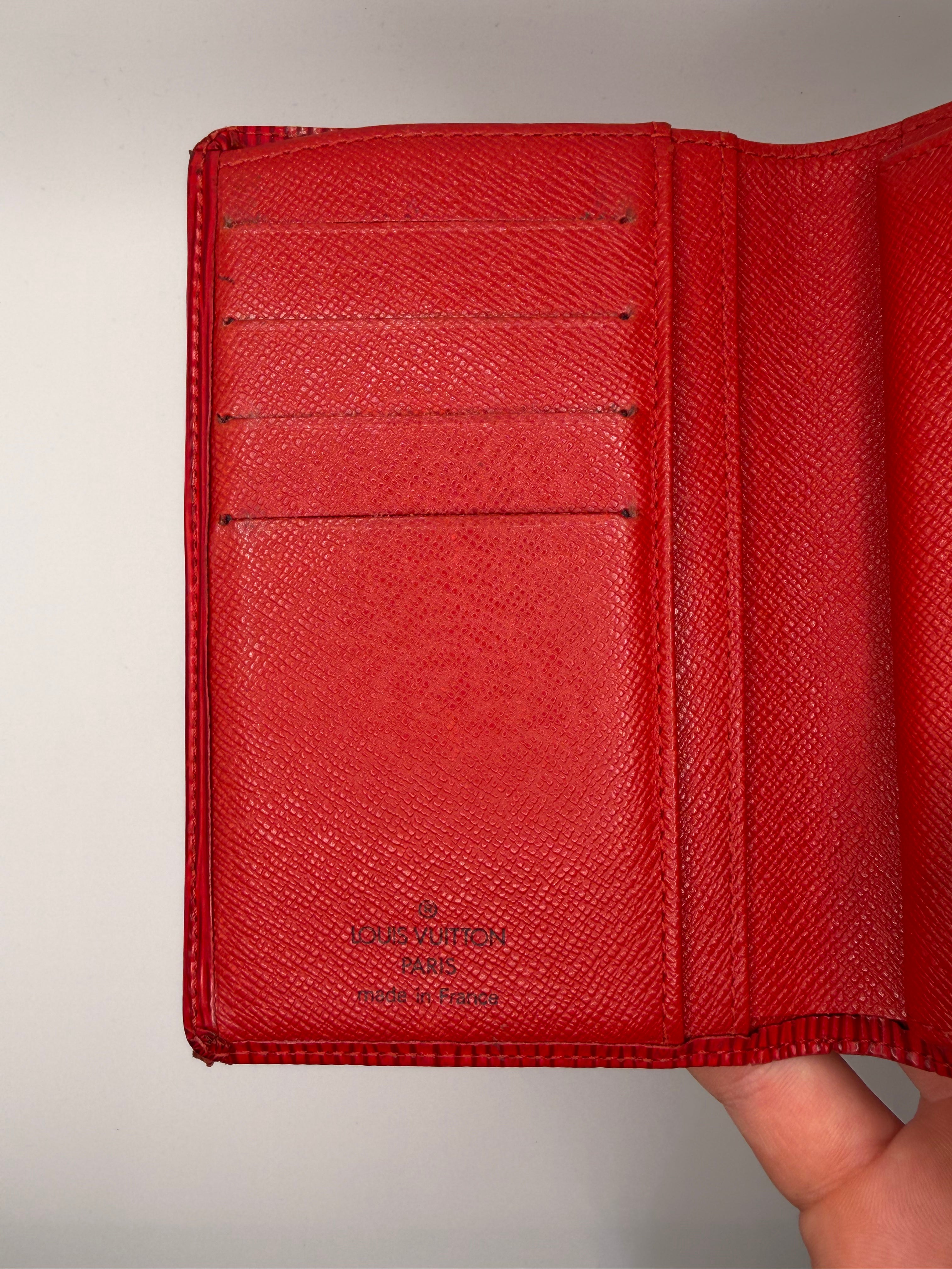 Le Portefeuille Louis Vuitton Viennois - Cuir Épi Rouge STYL
