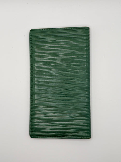 Le Porte-Chéquier Louis Vuitton - Cuir Épi Vert STYL